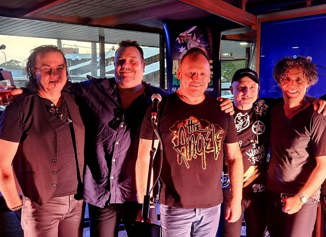 Aussie Anthems band members posing together